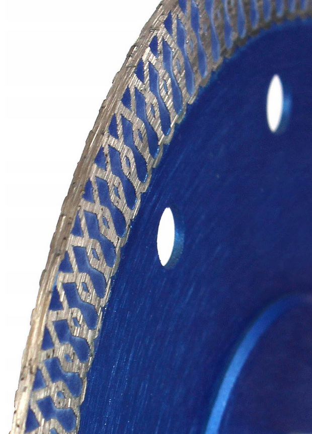 Kotouč diamantový turbo 125mm — V provozu