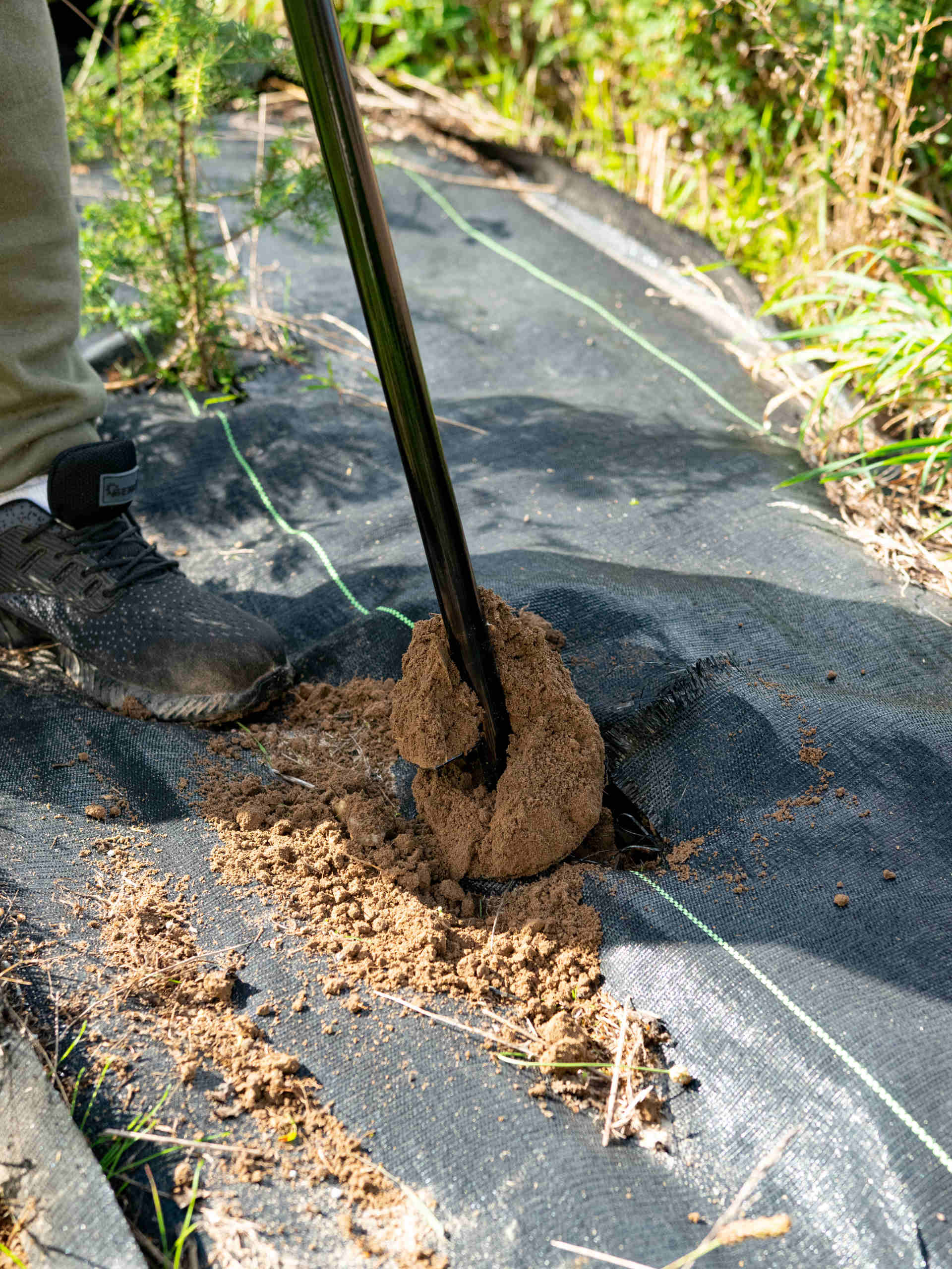 Ruční vrták do půdy Geko 110 mm, délka 113 cm, hmotnost 1,6 kg — Celkový pohled